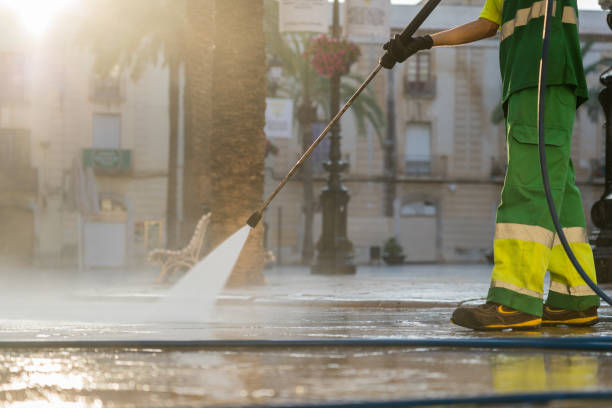 Best Building Exterior Pressure Washing in Postville, IA